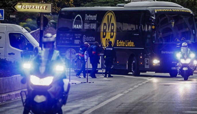 BVB ドルトムント サッカーチーム爆弾テロ事件