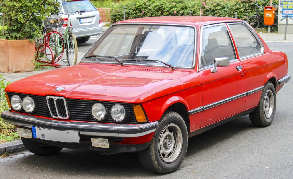 BMW E21