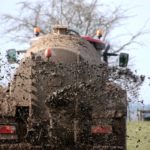 高い国産、それとも安いオランダ産？ドイツの農家の悩み