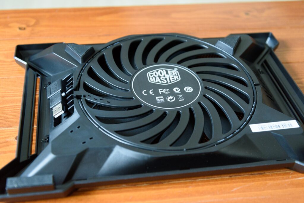 Cooler Master NOTEPAL X-SLIM2 裏面
