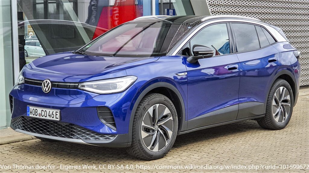 ギガファクトリー VW 電気自動車競走 覇権の鍵