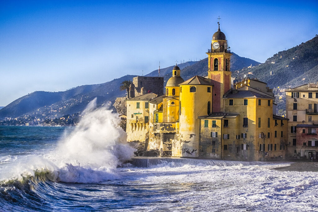 株式市場 嵐の兆候増 下落の9月に10月も続く？