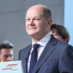 ドイツ 三党連合新政権成立 ピエロは誰だ！？