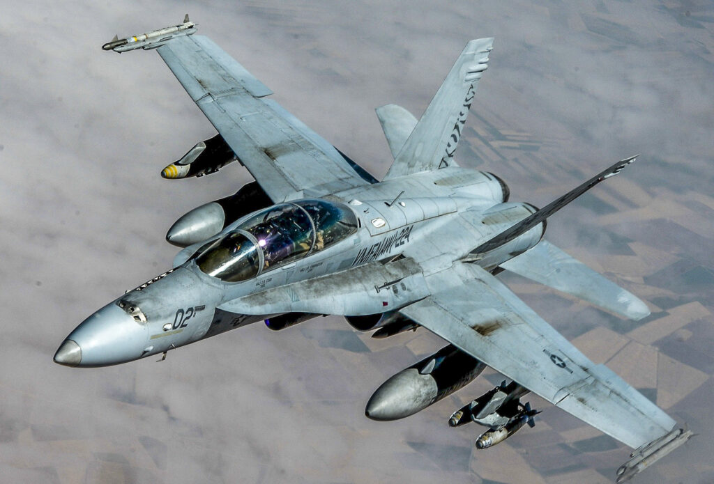 Toronado の継続機はF-18？