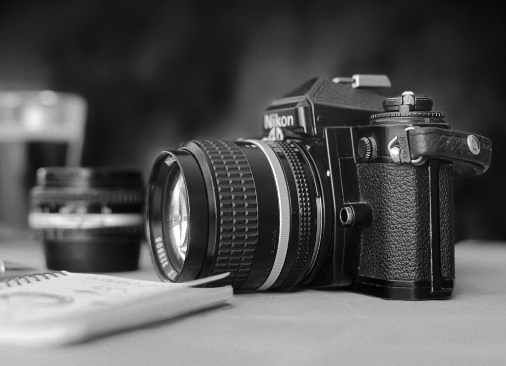 ニコンは何故 キャノンはおろかソニーにも負けたのか?