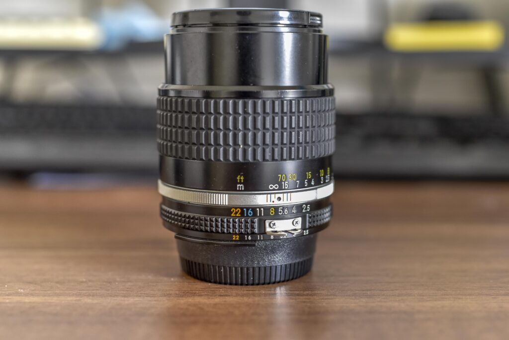 ニコン オールドレンズ ai & ais 写りに違いはあるの？