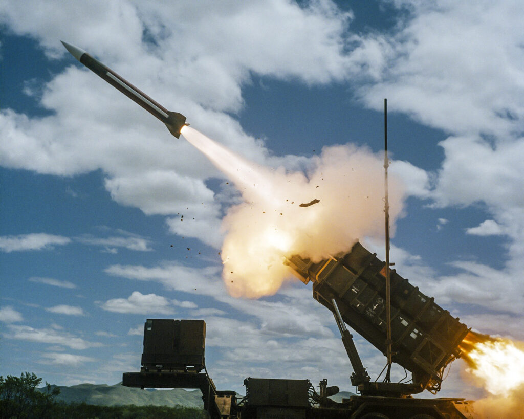 ウクライナ軍 反撃開始！- ロシア軍を包囲す