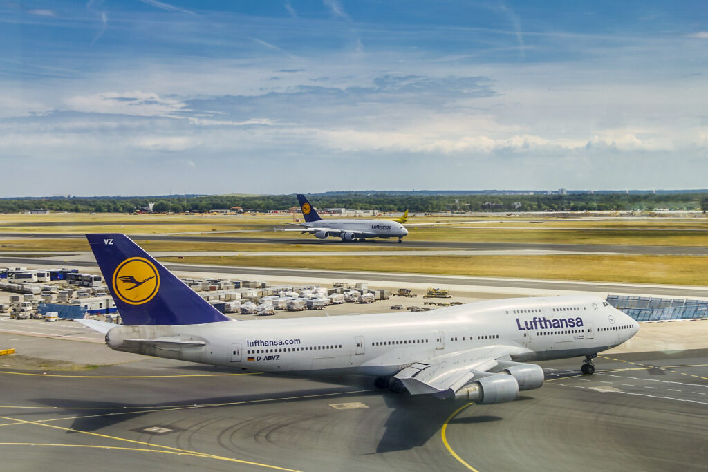 ルフトハンザ 万年赤字航空会社に買収オファー