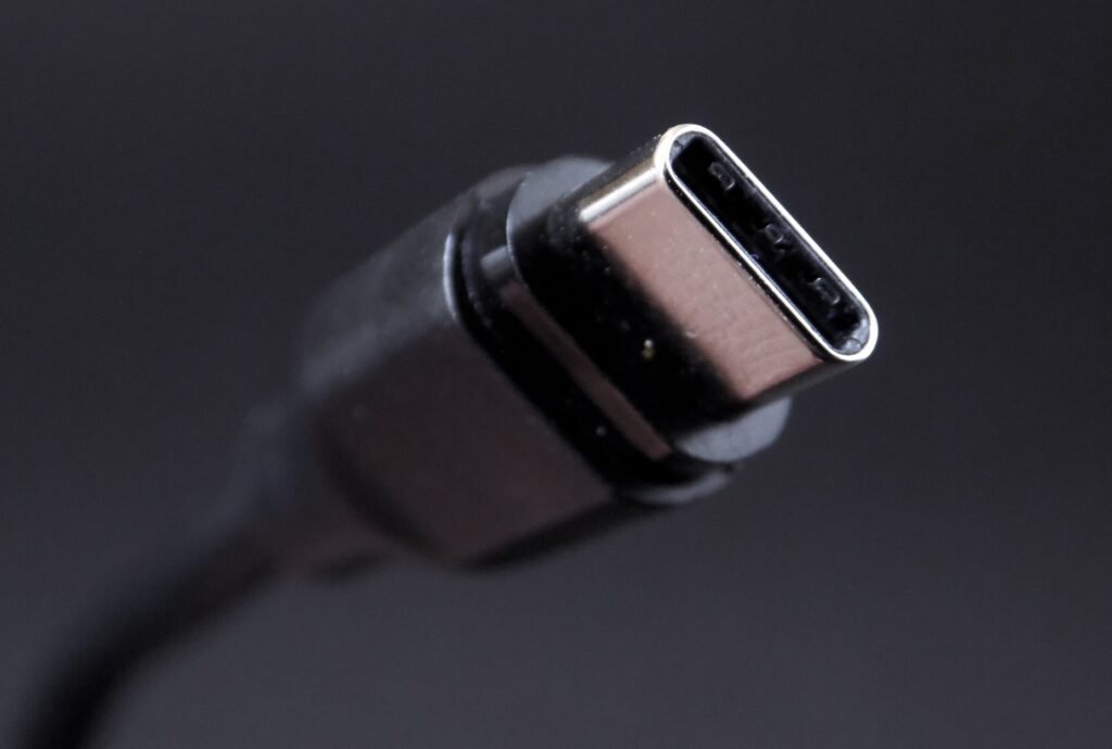 Thunderbolt コントローラーに問題?解決策はコレ!