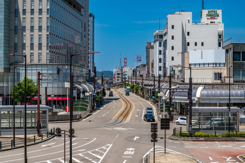 富山県高岡市とは？