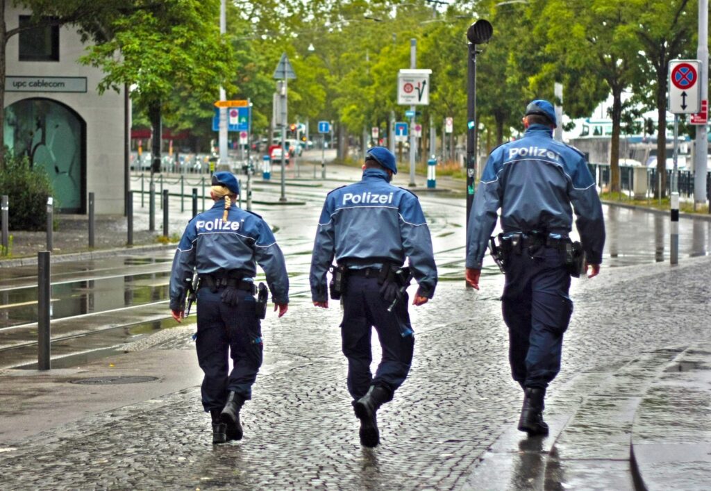 警察詐欺 ドイツでも大人気!その手口とは?