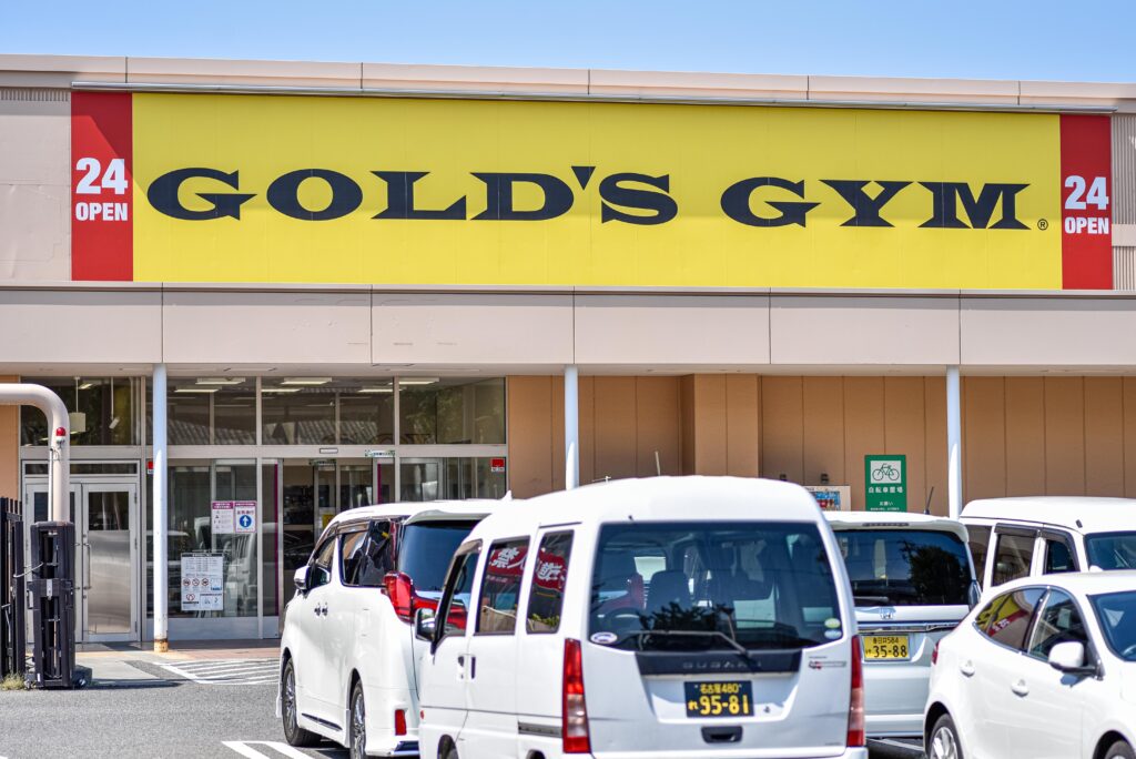 スポーツジムの受付