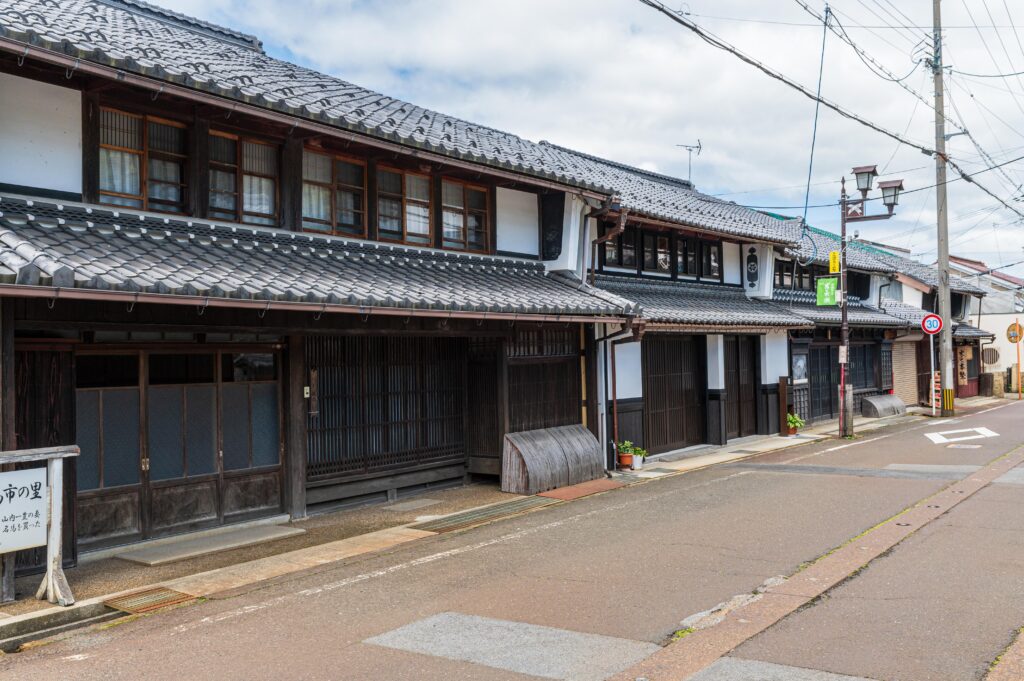 木之元 古い家屋