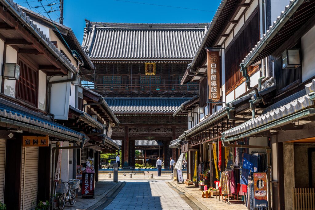 大通寺の門前町