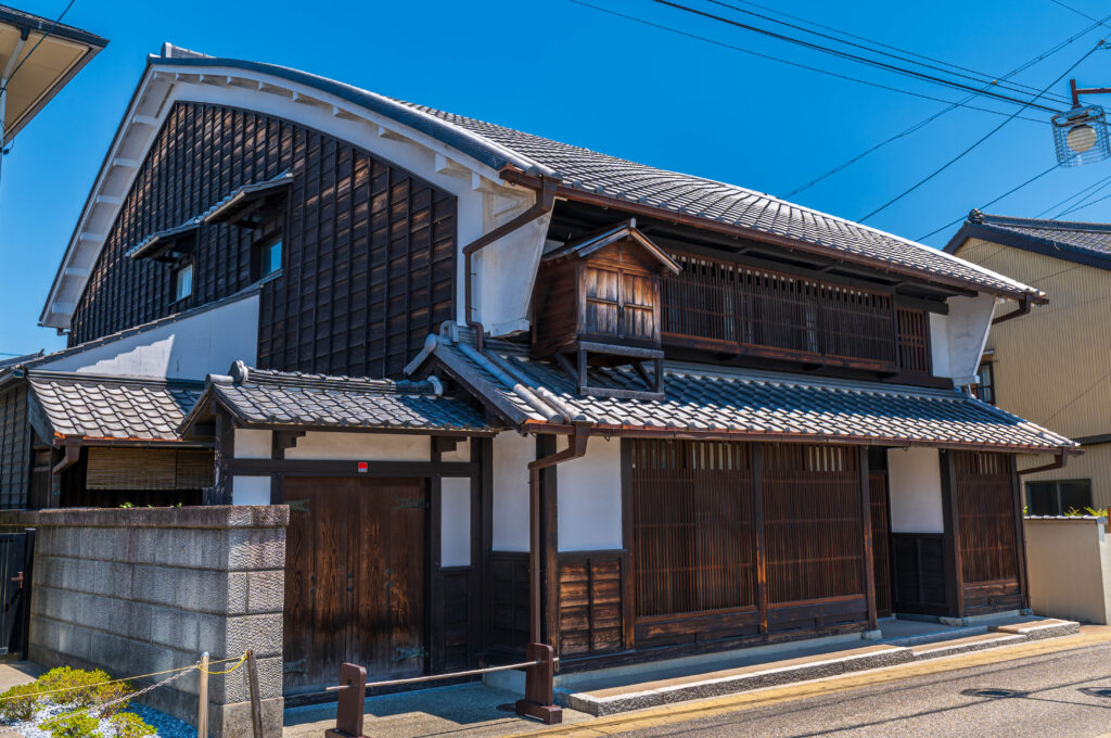 見事に修復された旧家