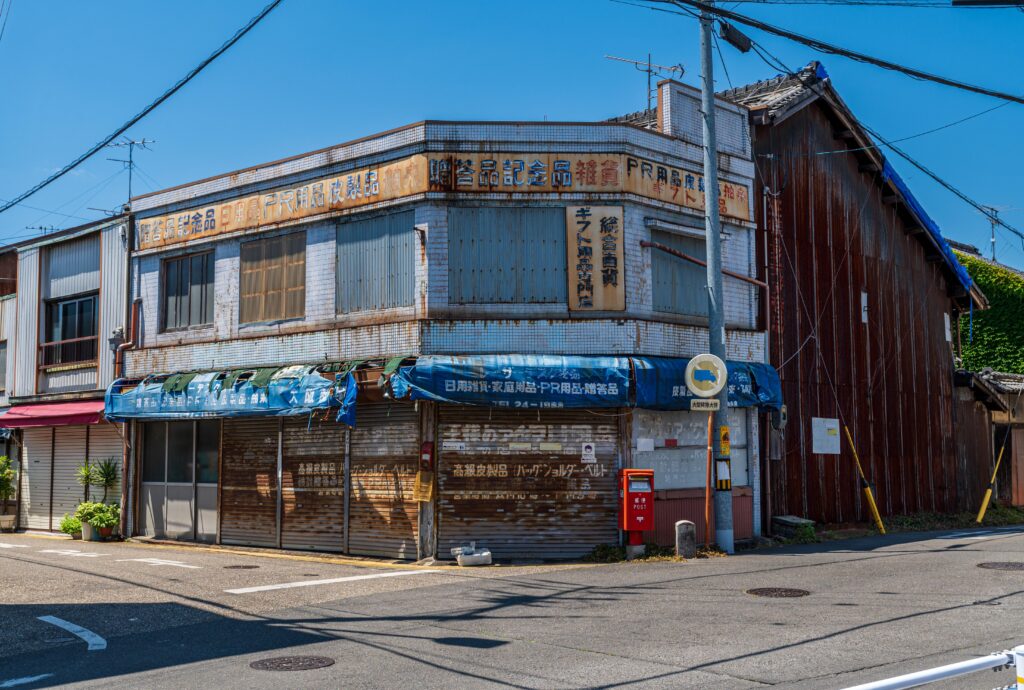 津島　昭和のかほりがする建造物