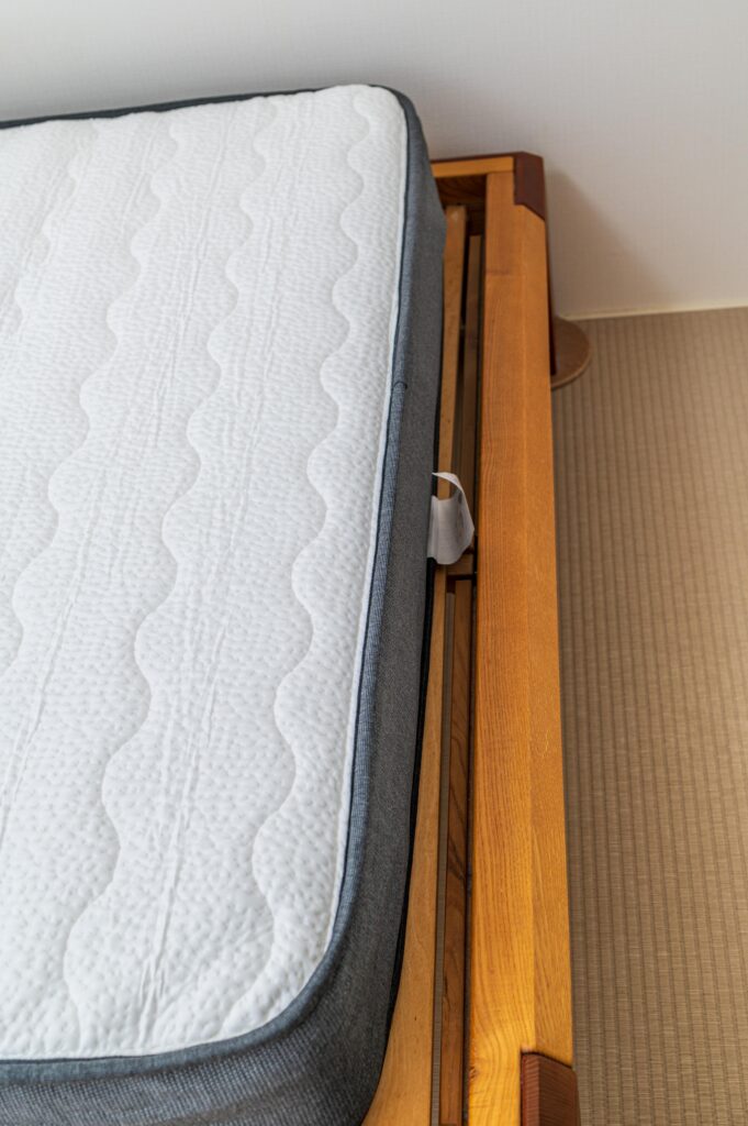 マットレス 隙間