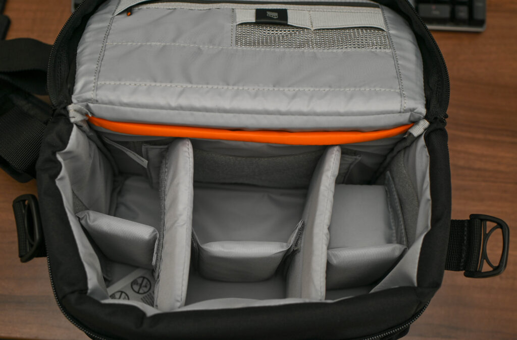 カメラバック内側