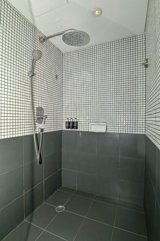 ハードロックホテルパタヤ　シャワー