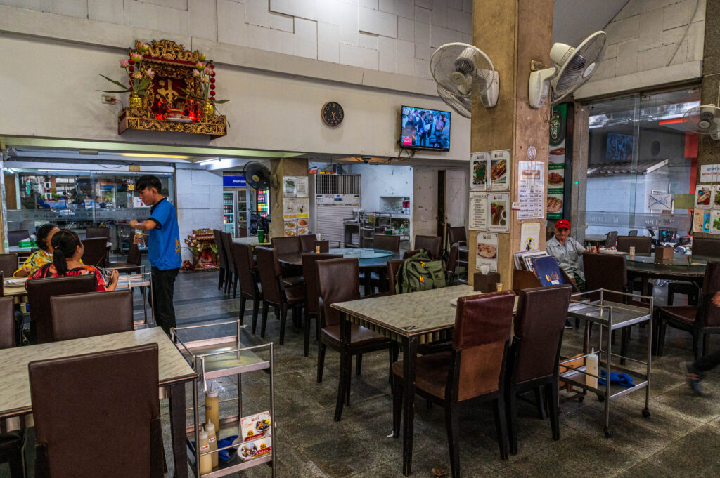 シーフードレストラン　レンキー店内