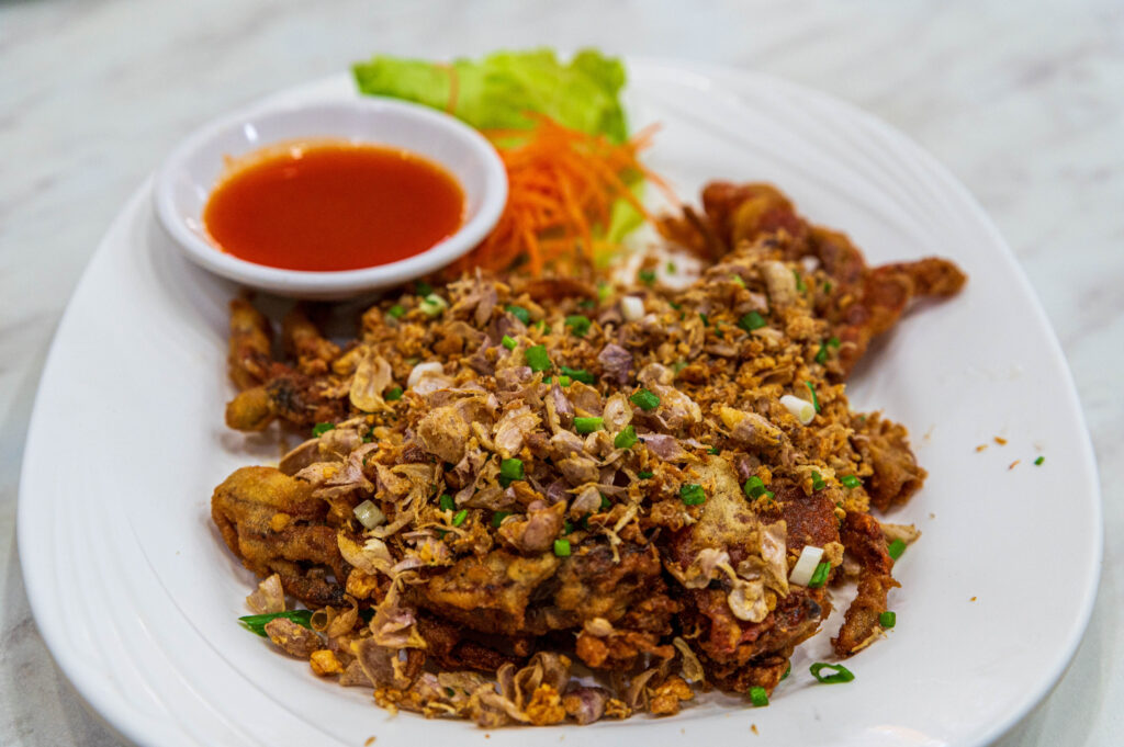 プーニム（脱皮蟹）の唐揚げ