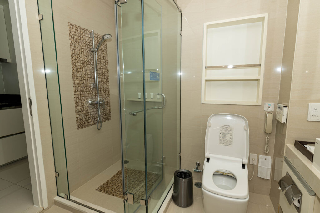 シャワーブース