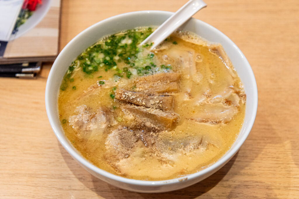 日本食 豚骨ラーメン