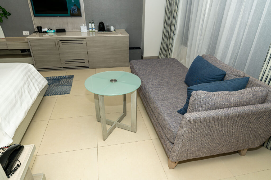 汗臭いソファー